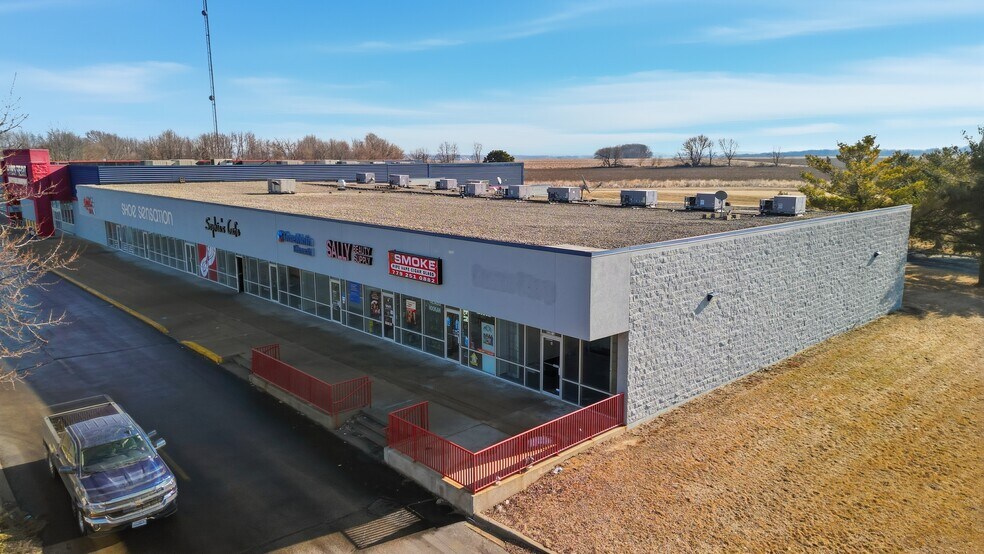 More Photos Of 4311 E Lincolnway, Sterling Unknown For Lease