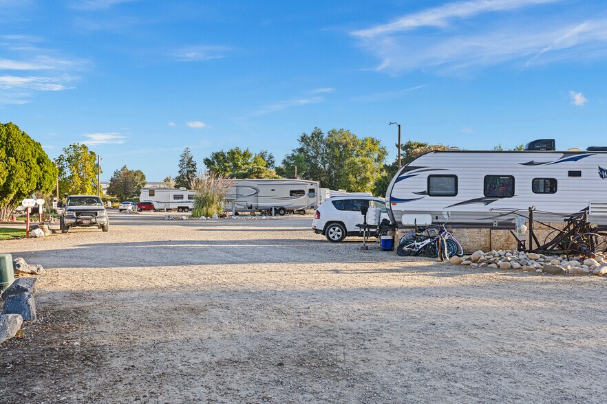 More Photos Of 807 N Franklin Blvd, Nampa Specialty For Sale