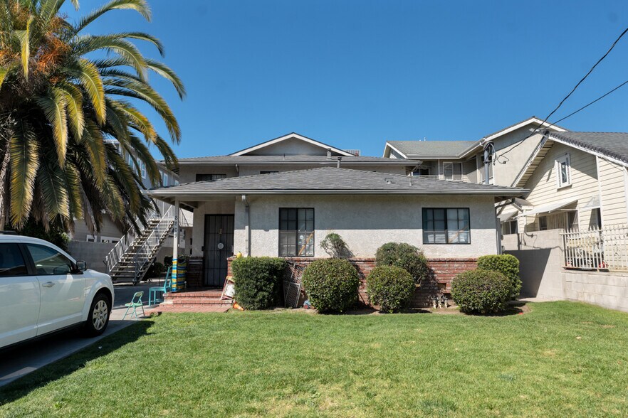 More Photos Of 8807 Canby Ave Ave, Northridge Apartments For Sale
