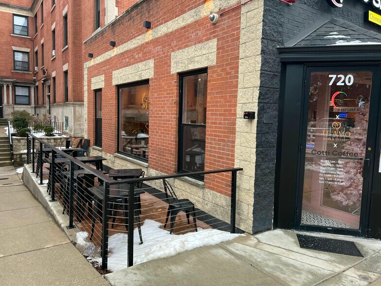 More Photos Of 716 Clark St, Evanston Apartments For Sale