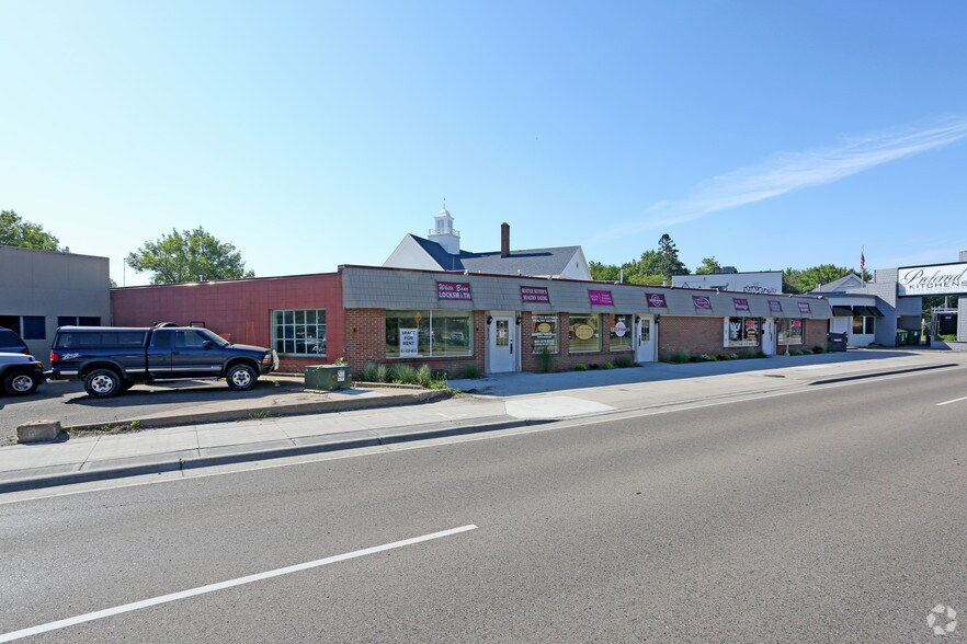 More Photos Of 4711-4723 Clark Ave, White Bear Lake Unknown For Lease