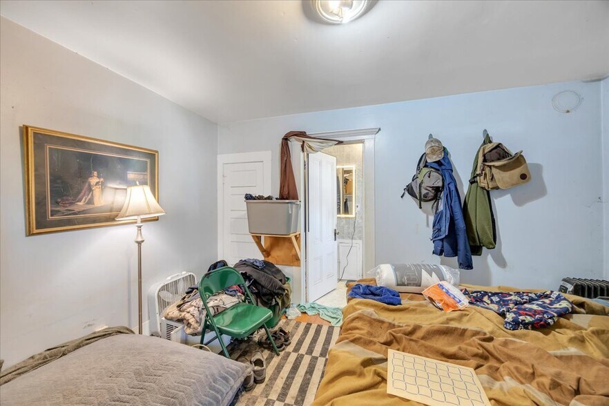 More Photos Of 134 N Washington St, Sonora Specialty For Sale