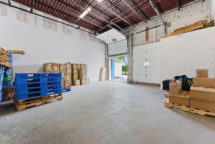 More Photos Of 333 Park St, West Springfield Manufacturing For Lease