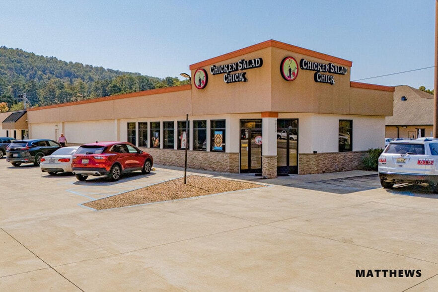 Primary Photo Of 2012 Rainbow Dr, Gadsden Fast Food For Sale