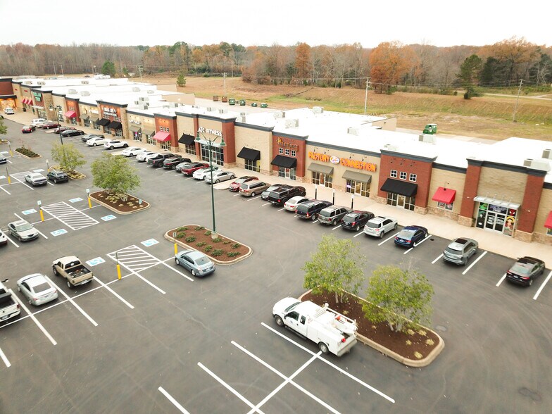 More Photos Of 2574 Christmasville Cv, Jackson General Retail For Lease