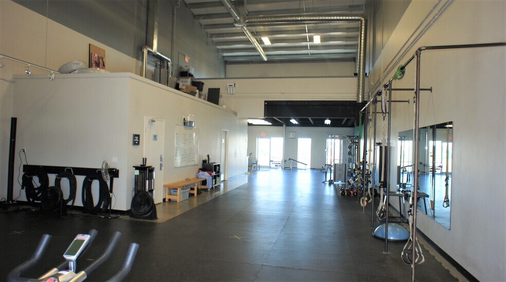 More Photos Of 280 Portage Clos, Sherwood Park Warehouse For Sale