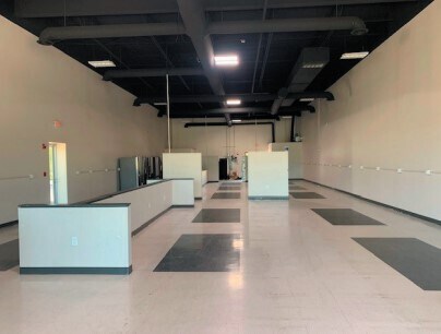 More Photos Of 1275 Randall Rd, Crystal Lake Freestanding For Lease