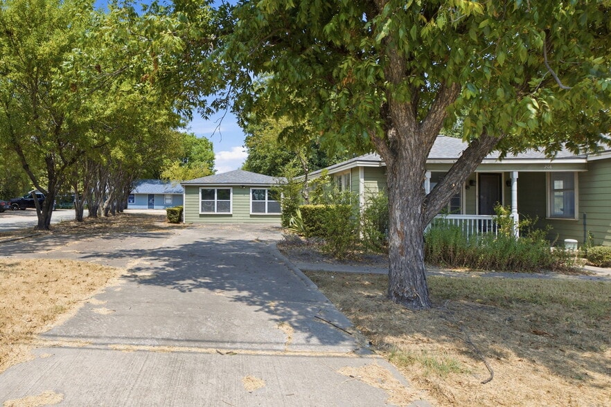 More Photos Of 208 E Hwy 79 St, Hutto Daycare Center For Lease