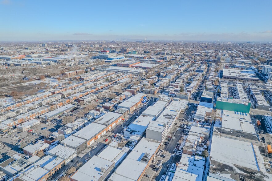 More Photos Of 8540 Av 10e, Montréal Warehouse For Sale