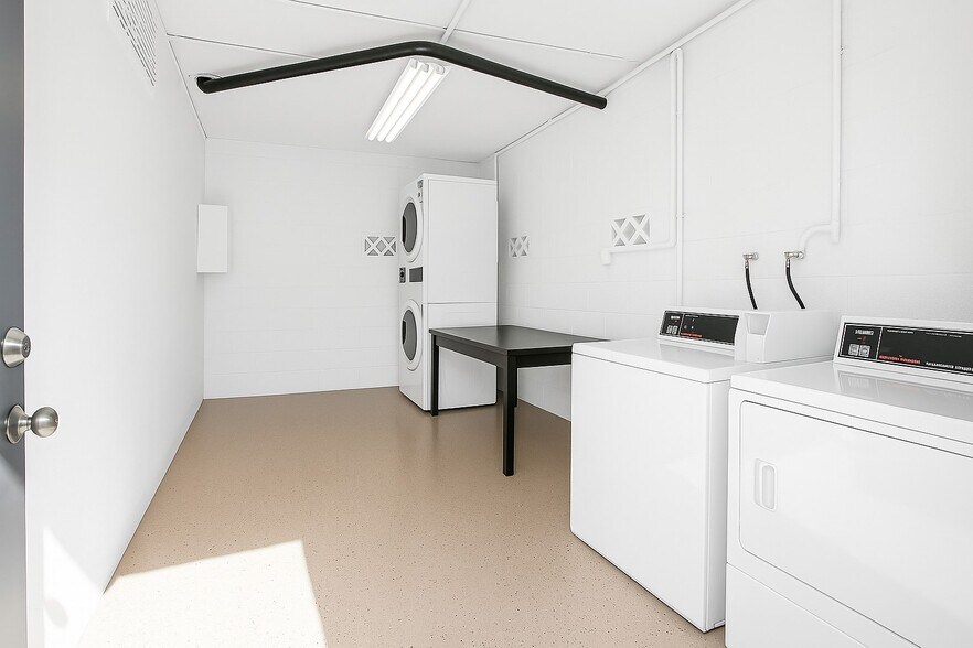 More Photos Of 14110 Yukon Ave, Hawthorne Apartments For Sale