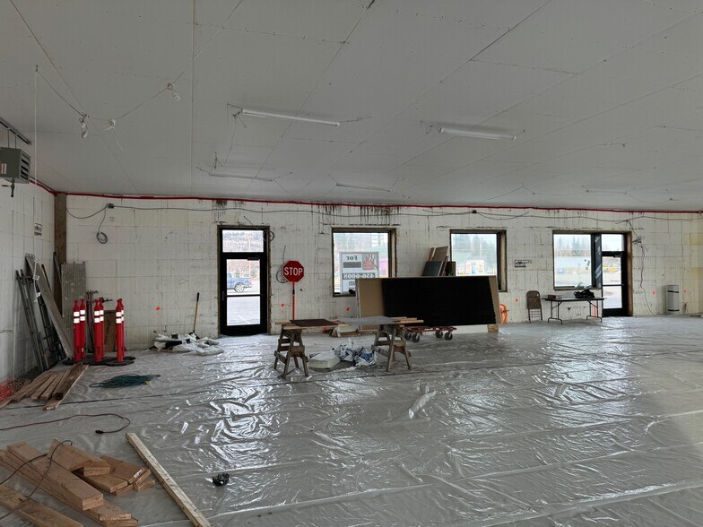 More Photos Of 906 Old Steese Hwy, Fairbanks General Retail For Lease