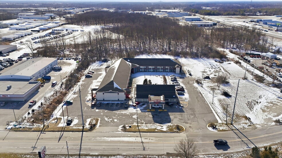 More Photos Of 3527 W Coliseum Blvd, Fort Wayne Hotel For Sale