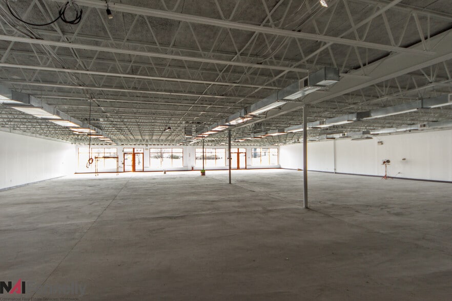 More Photos Of 18 Arctic Pky, Ewing Storefront For Lease