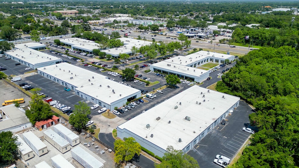 More Photos Of 5730-5892 S Semoran Blvd, Orlando Unknown For Lease