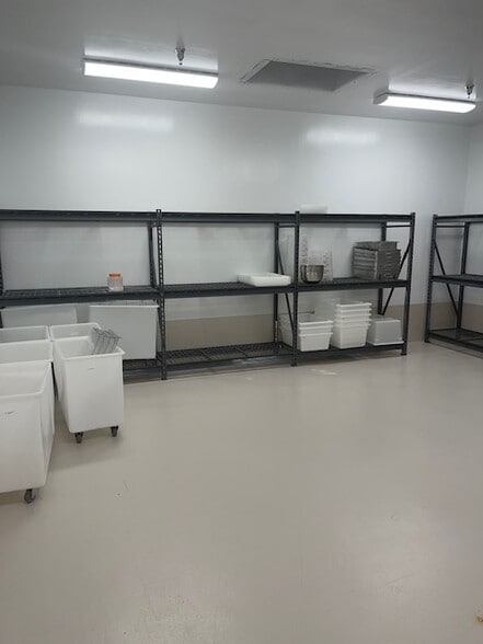 More Photos Of 2624-2626 Lavery Ct, Newbury Park Unknown For Lease