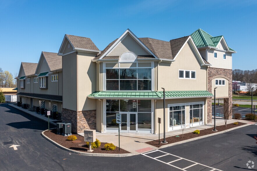 More Photos Of 1145-1147 Route 9, Wappingers Falls Freestanding For Lease