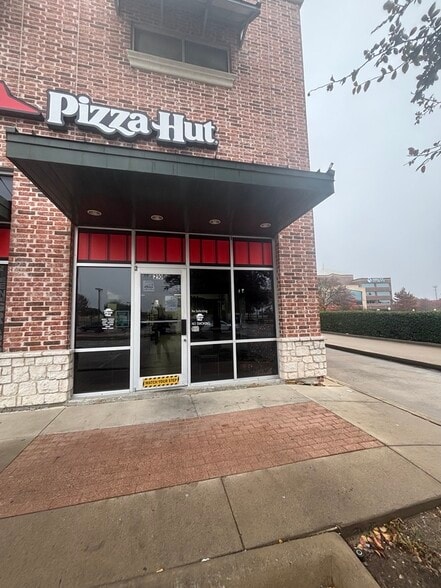 More Photos Of 1720 N Central Expy, McKinney Unknown For Lease