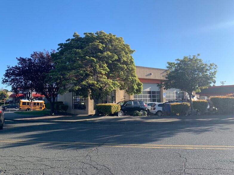 More Photos Of 550 San Pablo Ave, Pinole Auto Repair For Sale