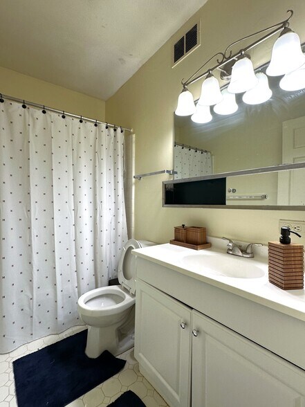 More Photos Of 350 S Pope St, Athens Multifamily For Sale