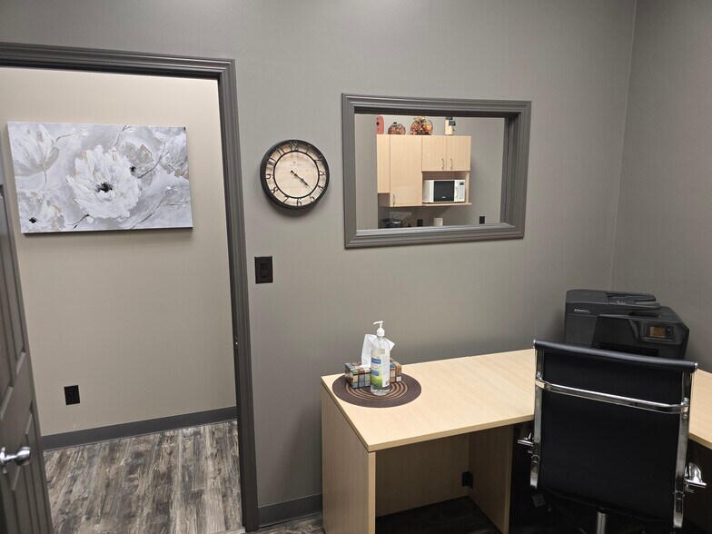 More Photos Of 5108 52 St, Red Deer Storefront Retail Office For Sale