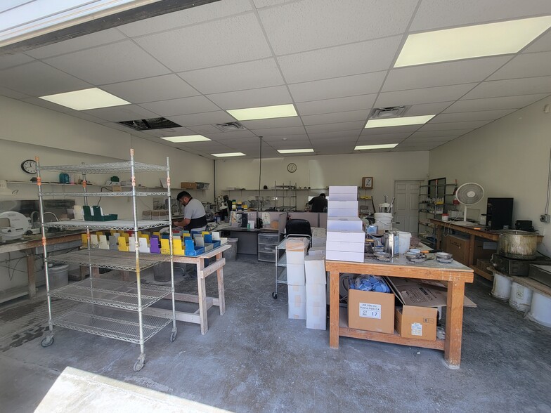 More Photos Of 16737 Parkside Ave, Cerritos Manufacturing For Sale