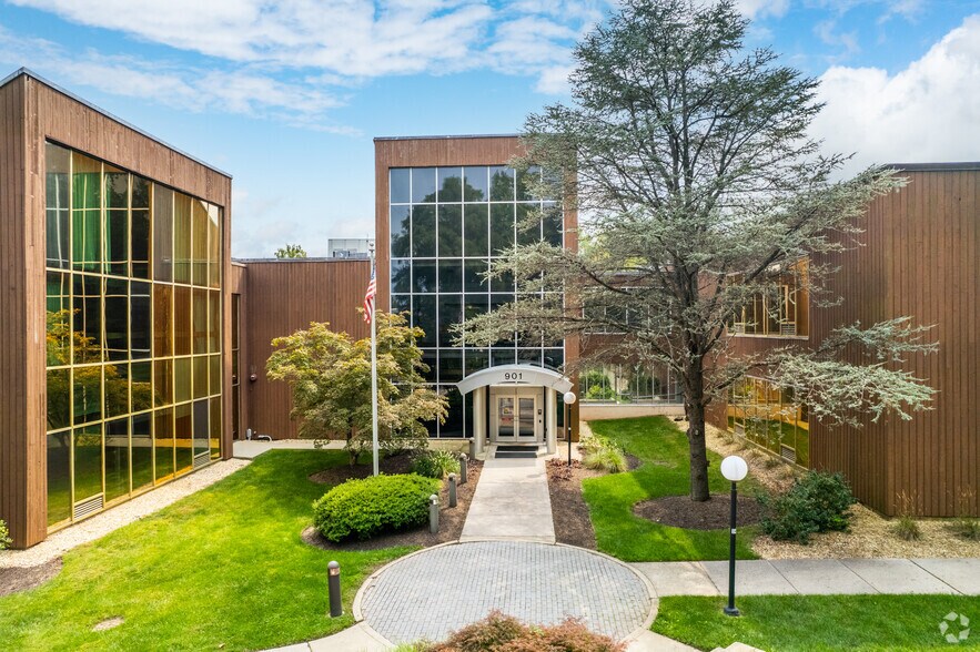 More Photos Of 901 E 8th Ave, King Of Prussia Office For Sale