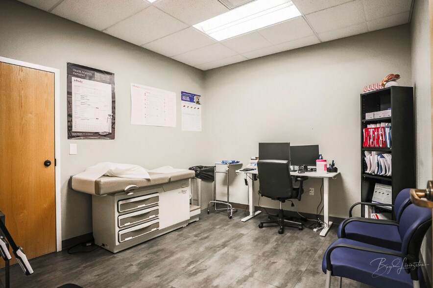 More Photos Of 368 E Riverside Dr, St George Medical For Sale