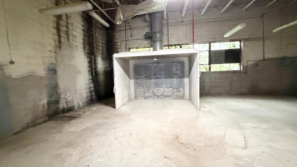 More Photos Of 1300 E 2nd St, Jamestown Industrial For Sale