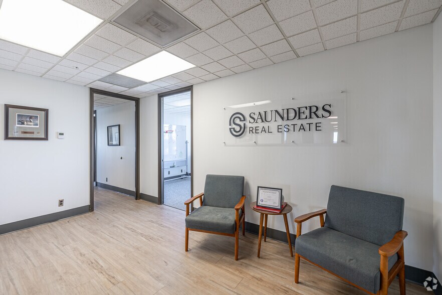 More Photos Of 112 W Center St, Fayetteville Office For Sale
