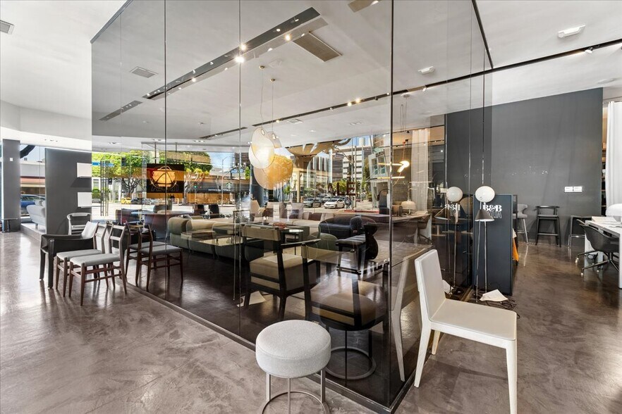More Photos Of 8801 Beverly Blvd, Los Angeles Storefront For Lease