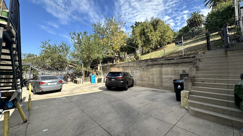 More Photos Of 3109 George St, Los Angeles Apartments For Sale