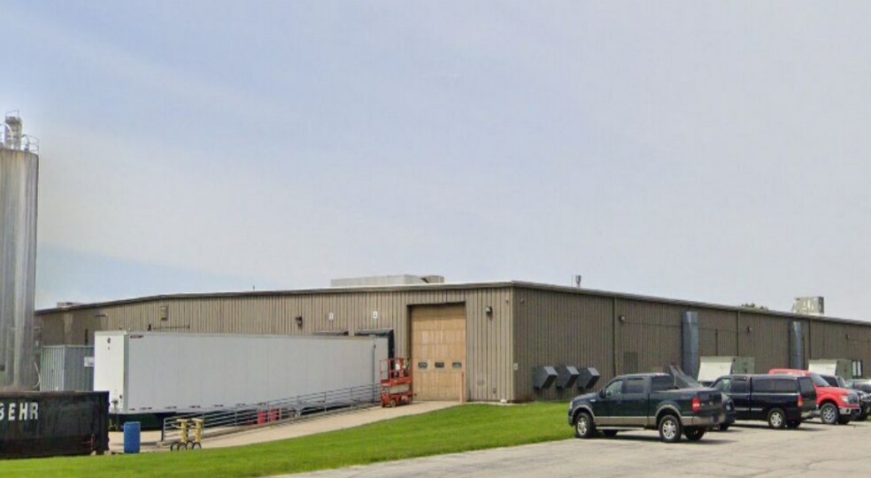 Primary Photo Of 1450 Pate Plaza Dr, South Beloit Manufacturing For Lease