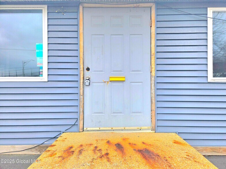 More Photos Of 1904 Broadway, Watervliet Auto Dealership For Sale