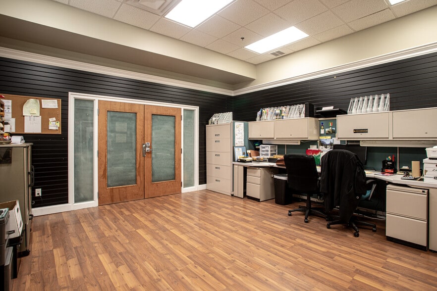 More Photos Of 145 Globe St, Fall River Office For Sale