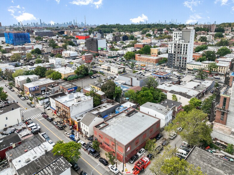 More Photos Of 555 Liberty Ave, Brooklyn Warehouse For Sale
