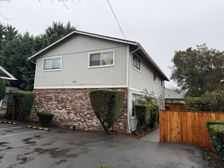 Primary Photo Of 1822 SE Ash St, Portland Multifamily For Sale
