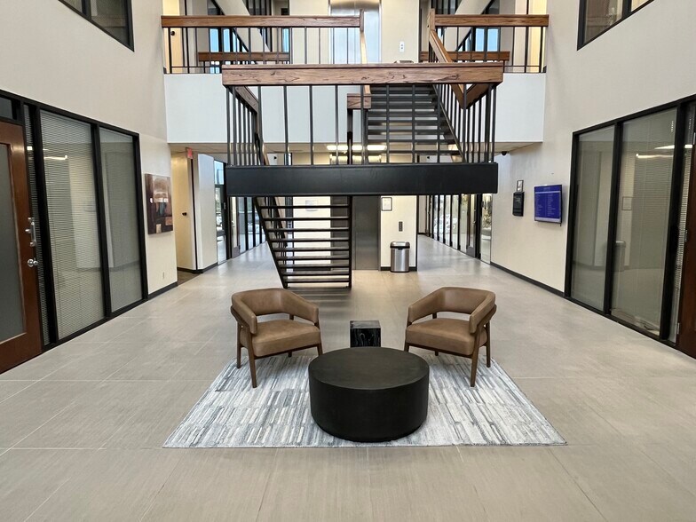 More Photos Of 5870 Highway 6 N, Houston Office For Lease