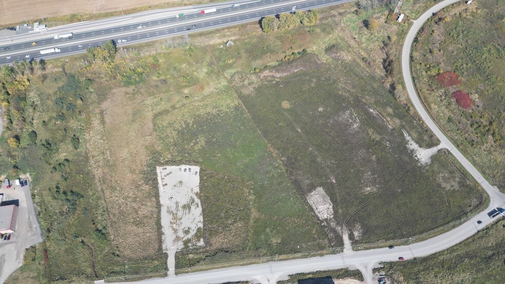 More Photos Of 540 Lake Rd, Bowmanville Warehouse For Lease