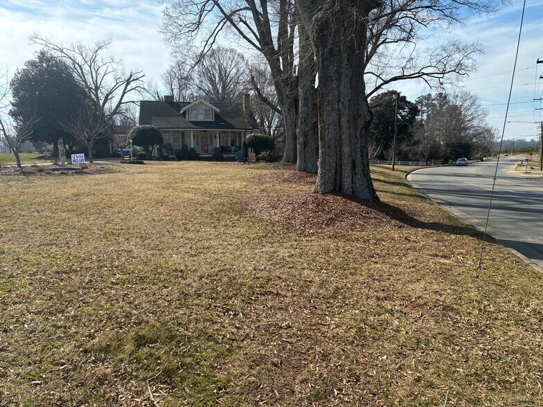 More Photos Of 1417 Davis Park Rd, Gastonia Land For Sale