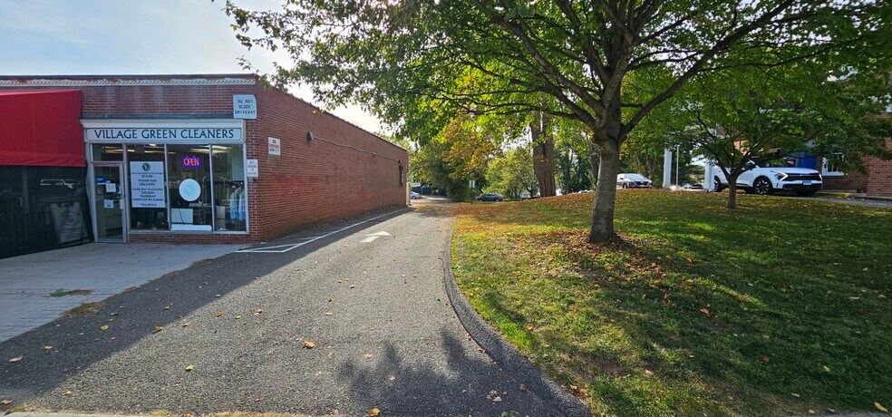 More Photos Of 41-47 Main St, New Milford, Ct, New Milford Storefront Retail Office For Sale