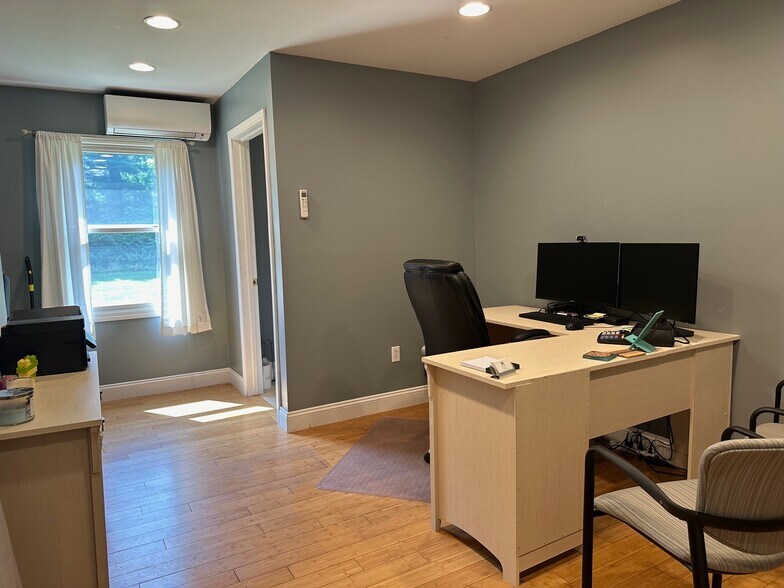 More Photos Of 454 Main St, Durham Freestanding For Sale