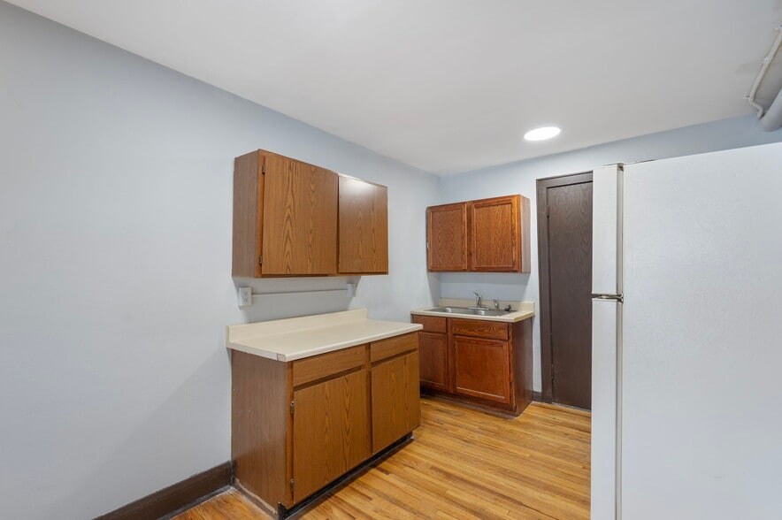 More Photos Of 487 Grand Ave, Saint Paul Apartments For Sale