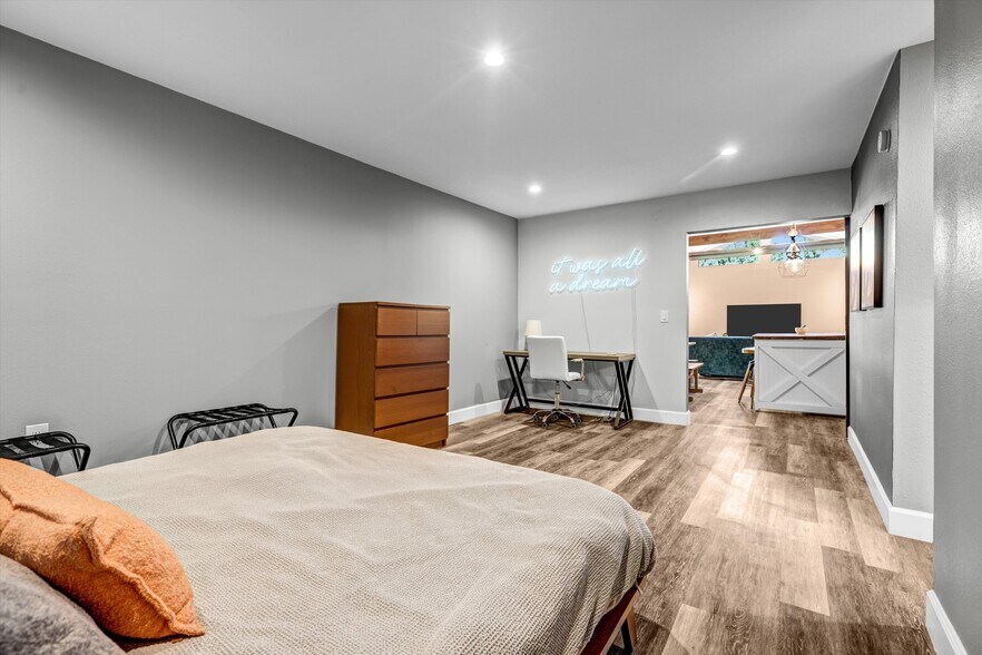 More Photos Of 6512 Coldwater Canyon Ave, Valley Glen Apartments For Sale