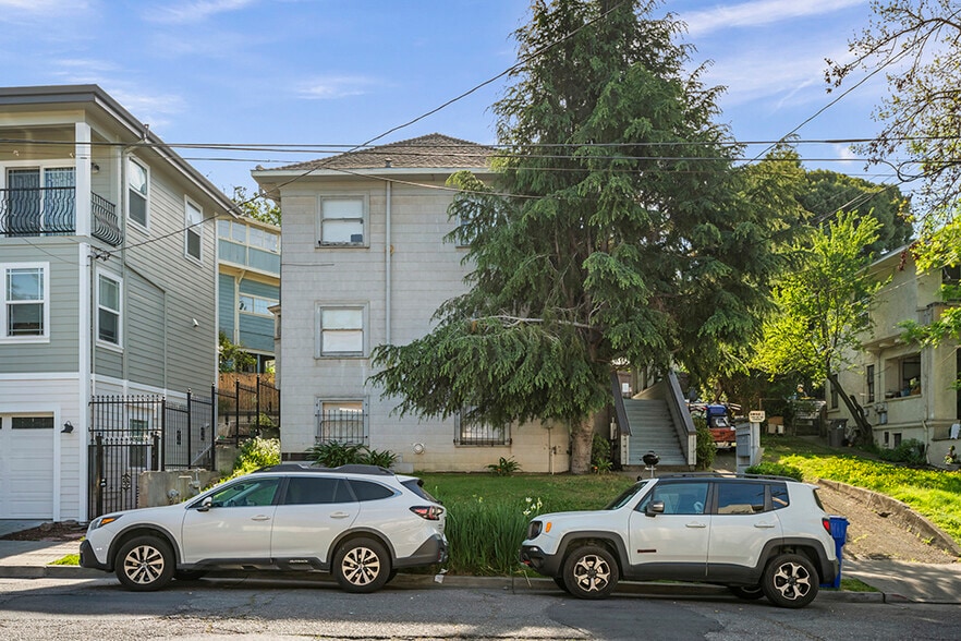 More Photos Of , Oakland Multifamily For Sale