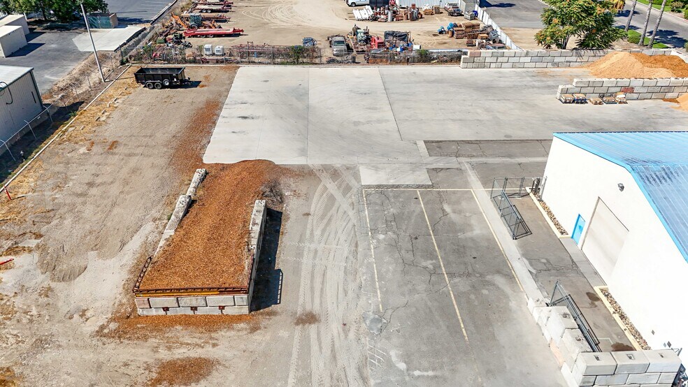 More Photos Of 240 Airpark Rd, Atwater Warehouse For Lease