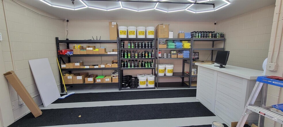More Photos Of 0000 Telegraph Road, Southfield Service For Sale