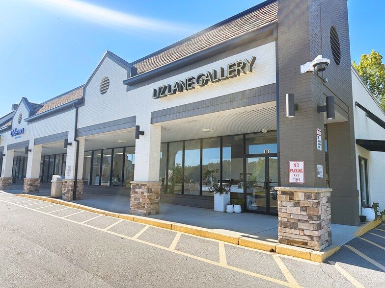 More Photos Of 2142-2146 Tyler Rd, Birmingham Storefront For Lease