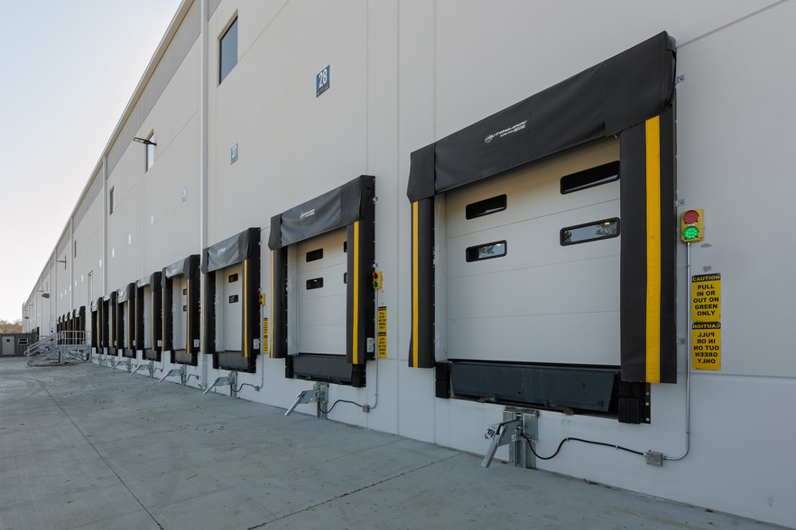 More Photos Of Laird Rd And Bill Carruth Pky, Hiram Warehouse For Sale