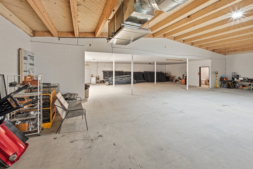More Photos Of 735 Stocker Rd, Big Bear Lake Storefront Retail Office For Sale