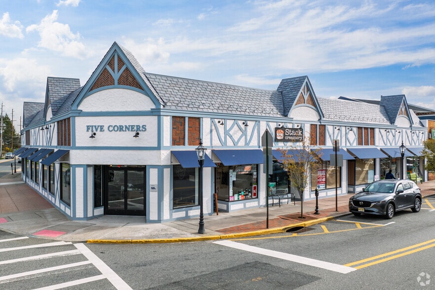 Primary Photo Of 269-299 Westwood Ave, Westwood Storefront For Lease